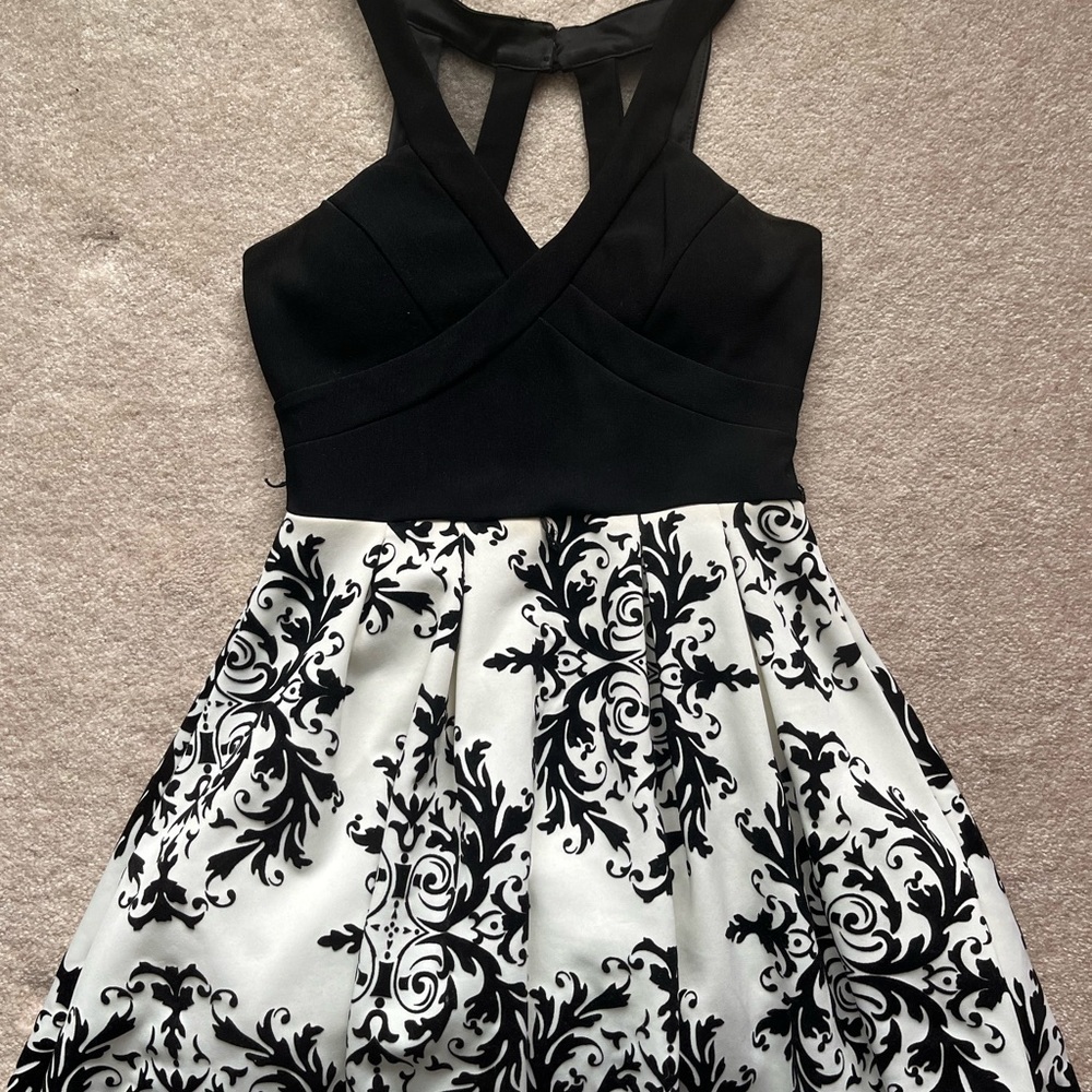 Crystal Doll black and white velvet short homecoming dress size 9